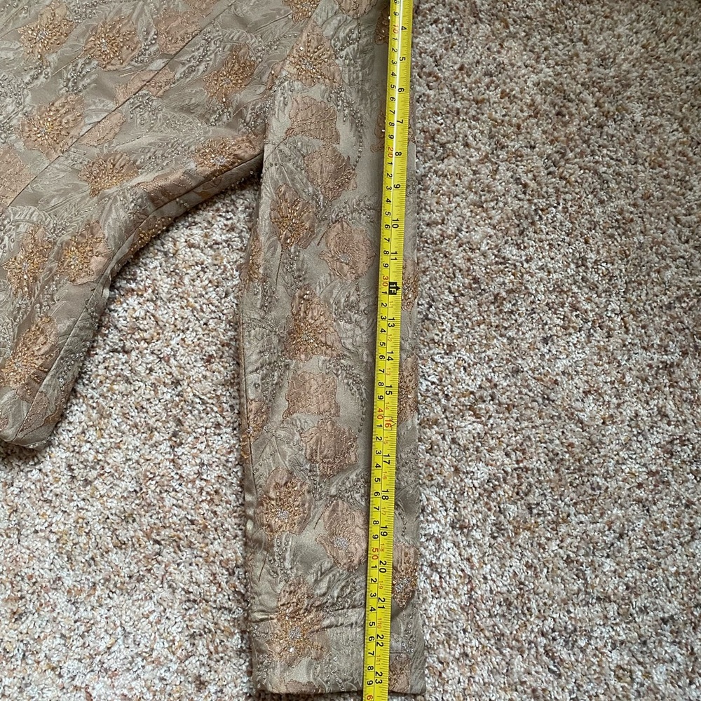 Carmen Marc Valvo signature suit size (very small) 10-fits like a size 6 - Picture 9 of 13